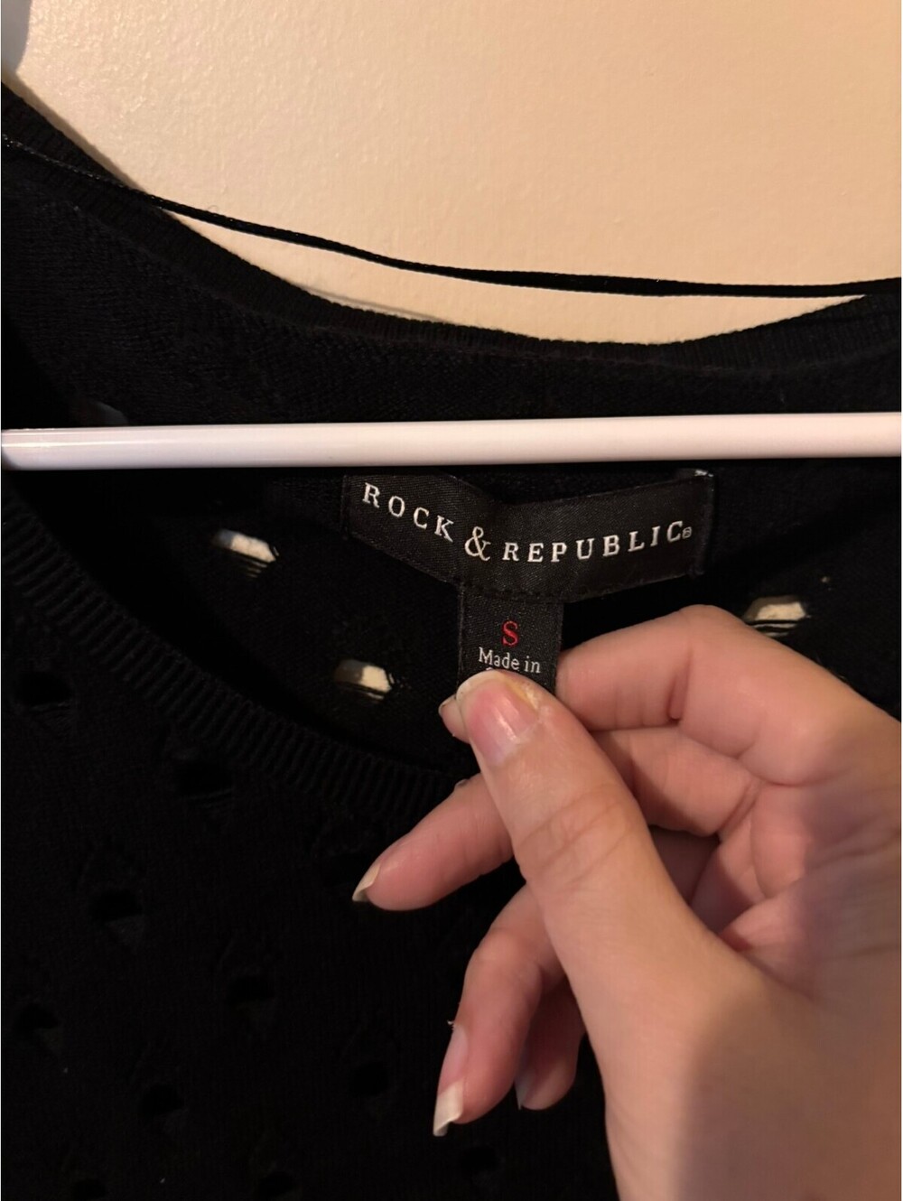 Rock & Republic Black Long Sleeve Eyelet Sweater Size S - Picture 2 of 3